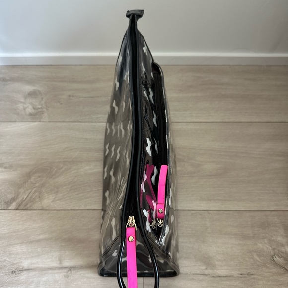 Kate Spade Large Cosmetic Bag - Picture 8 of 9